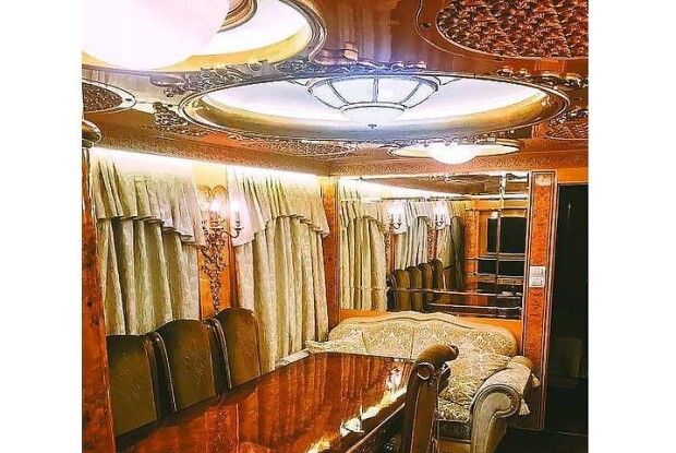 «Халявного» чаю не дають: поїздка у найдорожчому вагоні «Укрзалізниці» коштує понад 36 тисяч гривень (Фото)