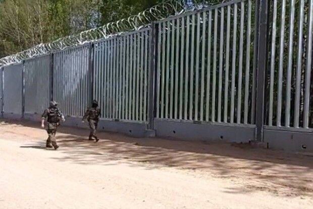 Польща збудувала 120 кілометрів паркану на кордоні з Білоруссю