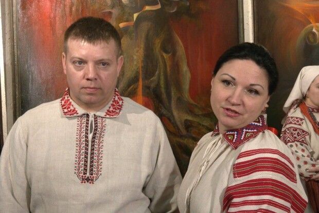 Переселенці з Маріуполя одружилися у Рівному в традиціях давнього Полісся
