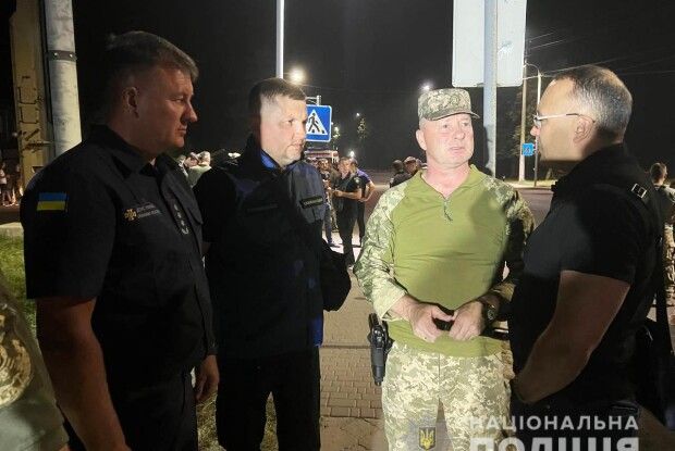 Після ракетного обстрілу на Рівненщині правоохоронці збирають докази воєнного злочину