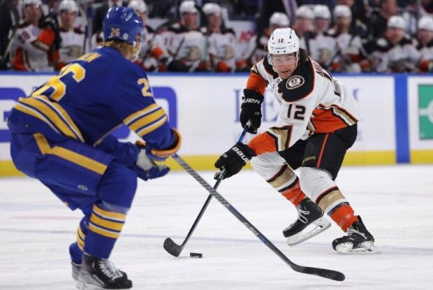 У матчі НХЛ закинули шедевральну шайбу (Відео)