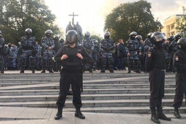 Росгвардія шукає в інтернеті бійців для "придушення бунтів"