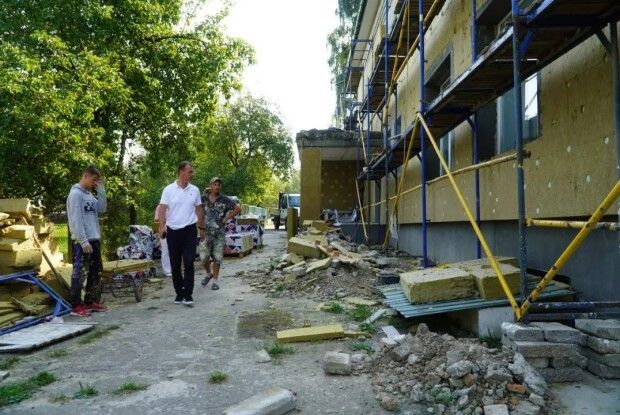 Діти не мерзнутимуть: у місті на Волині утеплюють заклади освіти 