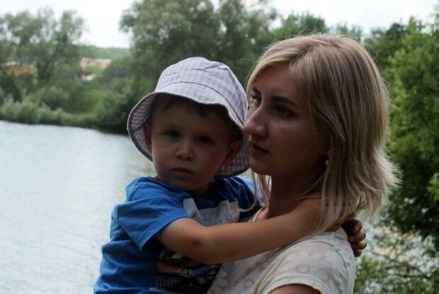 Полтавчанка разом з чотирирічним сином врятували рибалку, який вже пішов на дно