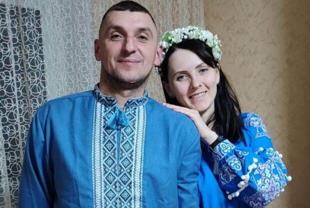 Волинські військовослужбовці Володимир Козік та його кохана Ірина Вавринюк свій медовий місяць проведуть, коли здолаємо ворога