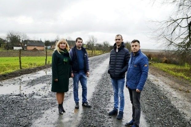 Як у Поромівській ОТГ ремонтують дорогу