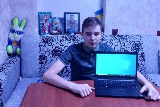 У громаді на Волині швецькі благодійники подарували дітям комп'ютерну техніку (Фото)