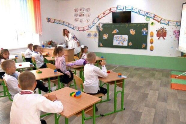 У селі на Волині школярі вперше від початку повномасштабного вторгнення зібралися на День знань 