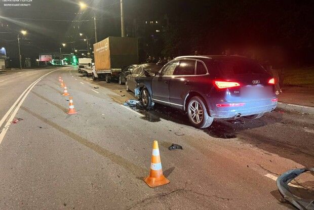 Дорожній більярд: у Луцьку вчора зіткнулись відразу п'ять автівок