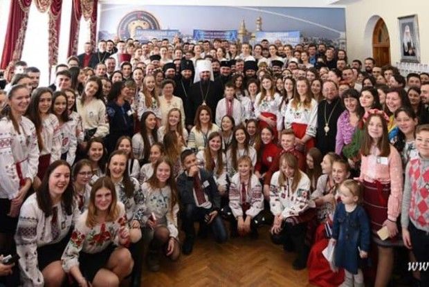 Юні волиняни молилися з митрополитом Київським і всієї України Епіфанієм