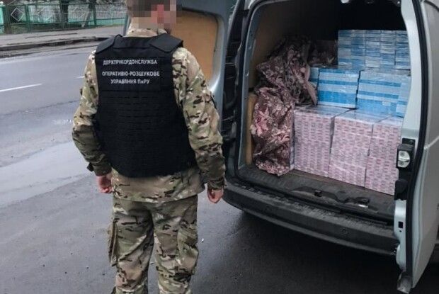 На Волині затримали авто з білоруськими сигаретами