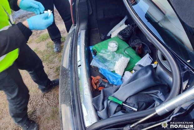 На Рівненщині поліцейські вилучили близько трьох кілограмів амфетаміну (Фото)