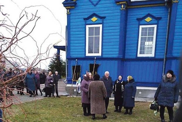 Священник УПЦ МП  не дозволив відспівати покійника у храмі