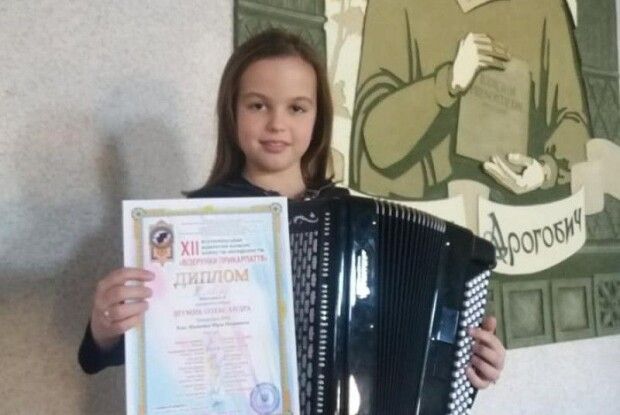 Третьокласниця з Рівненщини перемогла на Всеукраїнському конкурсі баяністів