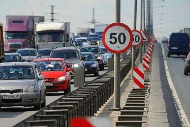 Влада Києва передумала дозволяти з 1 квітня їздити на деяких вулицях зі швидкістю 80 км/год