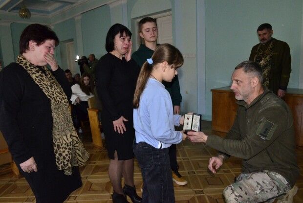 У Луцьку вручили відзнаки-ордени «Полеглого воїна» родинам загиблих бійців
