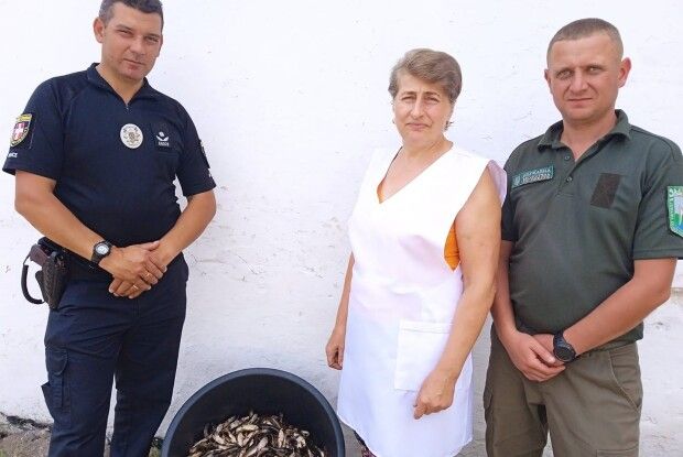 Вирішили, хто ласуватиме рибою, яку вилучили в браконьєрів Шаччини (Фото)