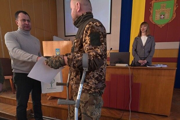 Мужність, що надихає: воїну з Волині вручили почесну нагороду