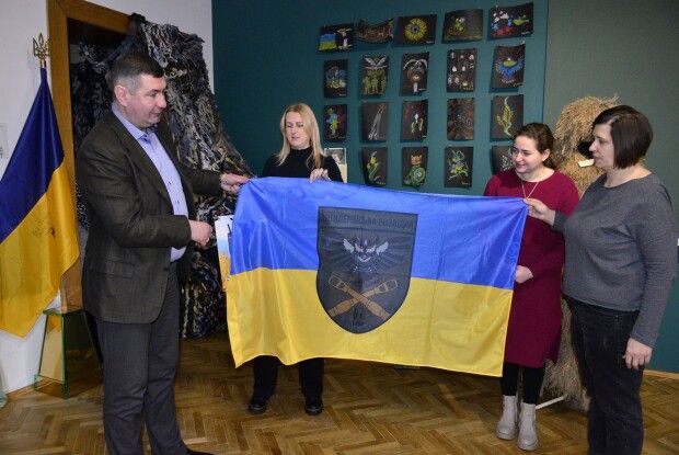 У Волинський музей передали військові прапори бригад, які мужньо боронять Україну