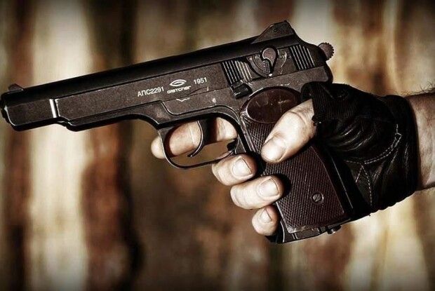 На Волині бандити зі зброєю пограбували магазин