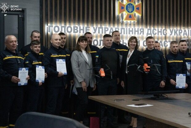 16 волинських піротехніків опанували безпілотники