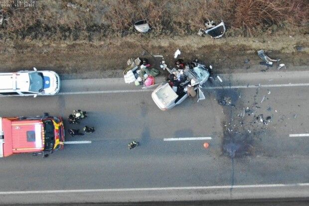 На Волині внаслідок зіткнення вантажівки та легковика травмувалися двоє чоловіків