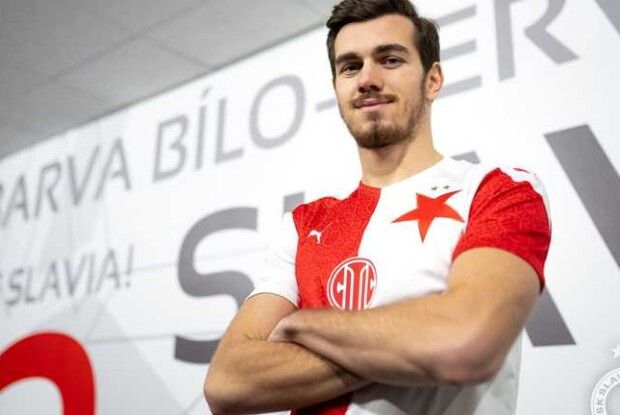 Захиснику збірної України зламали щелепу в поєдинку Ліги конференцій