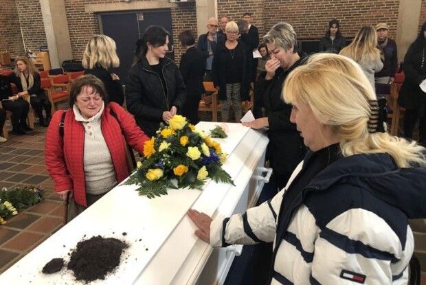 Українська біженка кинулась під потяг у Данії