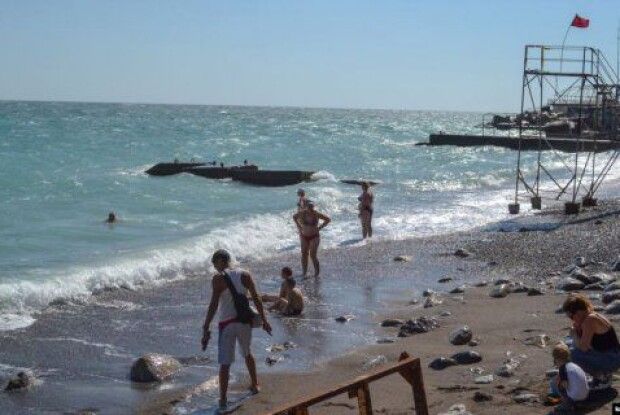 В окупованій Ялті п'ятий день штормить: восьмеро загиблих...