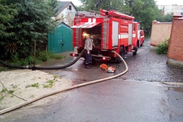 У Старій Вижівці та Камені-Каширському відкачували воду