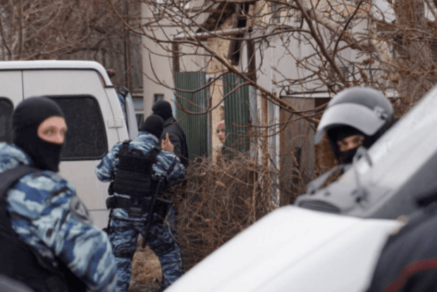 «Хтось захотів зробити з мене терориста»: до батька загиблого строковика з крейсера «Москва» прийшли силовики