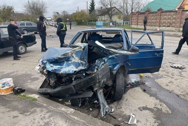 У Рівненському районі внаслідок ДТП травмувалися четверо осіб