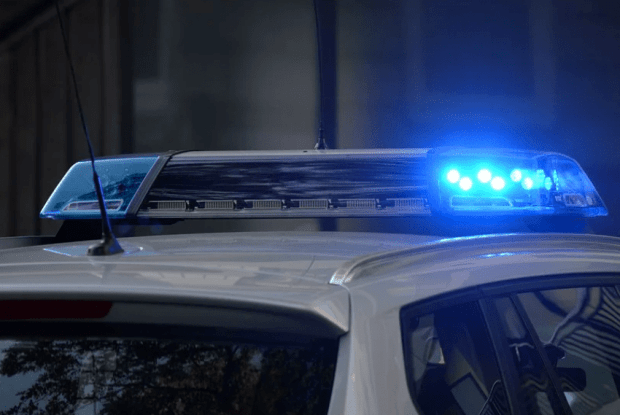  Від удару малюка відкинуло на кілька метрів: копи збили на «зебрі» жінку з дитиною (Відео)