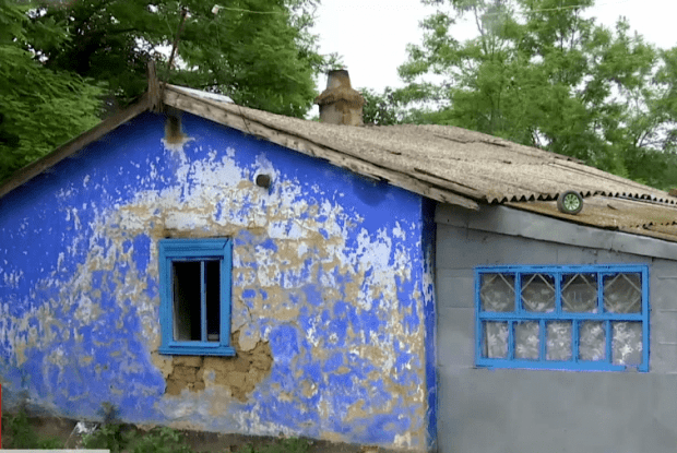 Малюків з палаючої хати виносив батько: діти облилися бензином, і загорілися