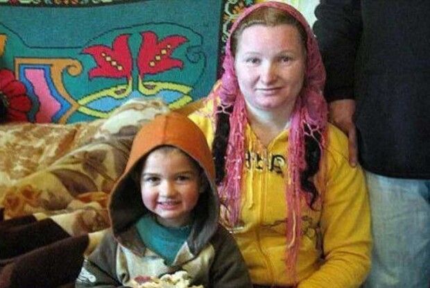 Дитинка, яка при народженні важила, «як яблуко», вижила!