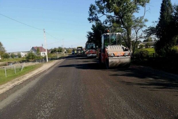 За кошти держбюджету на Камінь-Каширщині продовжують ремонт шляхів 