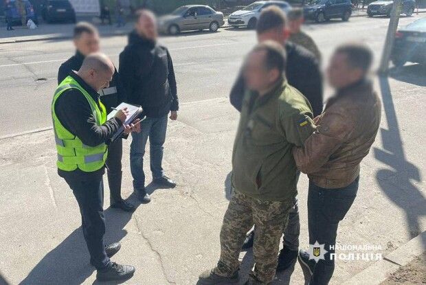 У столиці працівника ТЦК викрили у корупційній схемі 