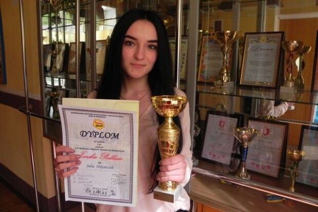 Студентка з Волині підкорила гурманів українською стравою і привезла «золото» з Міжнародного кулінарного конкурсу 