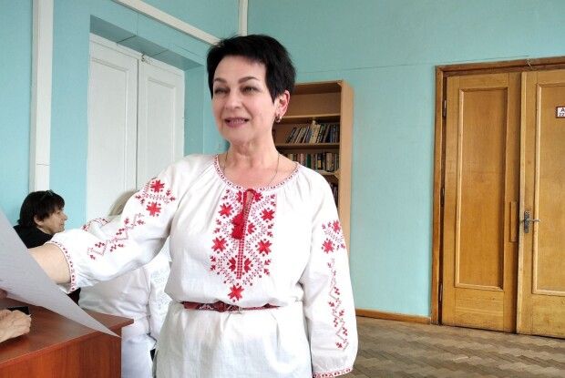 «А чому ви розмовляєте мовою ворога?!»