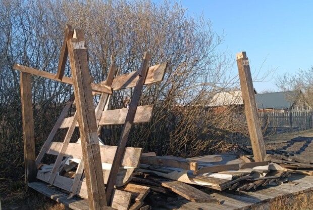 В урочищі на Волині вандали пошкодили зону відпочинку