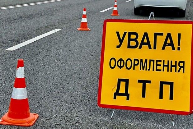 На Волині мотоцикліст врізався у «Мерседес»