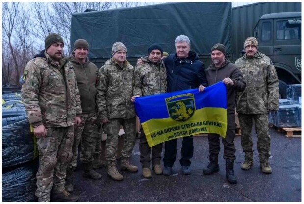 Спецзамовлення на передову: тепер є чим витягувати важкі закордонні танки і САУ