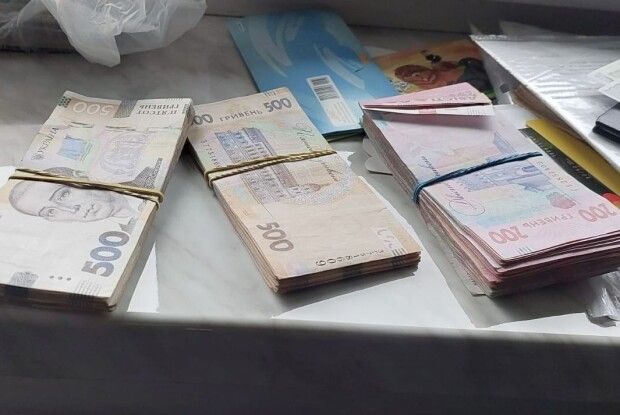 10 000 доларів США за переправлення чоловіків за кордон – на Волині викрили злочинну схему (Фото)