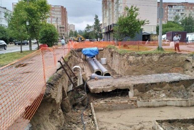 Ремонт триває: у Луцьку майже 30 будинків залишатимуться без гарячої води (Відео)
