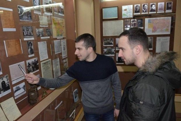 Герой України Василь Тарасюк побував у Волинському краєзнавчому музеї