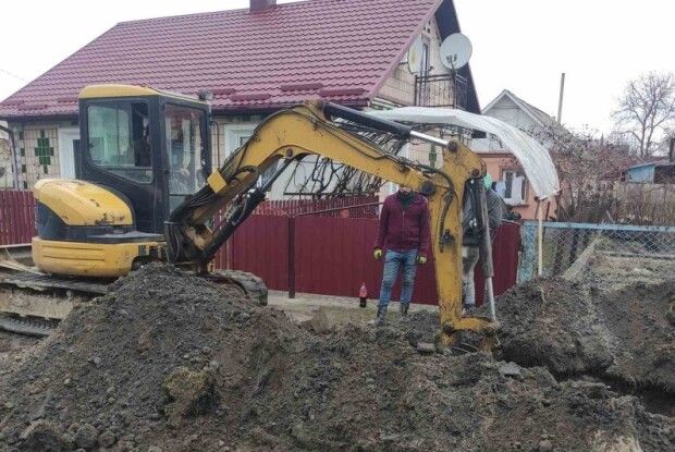У Ківерцях ремонтують мережу водопостачання