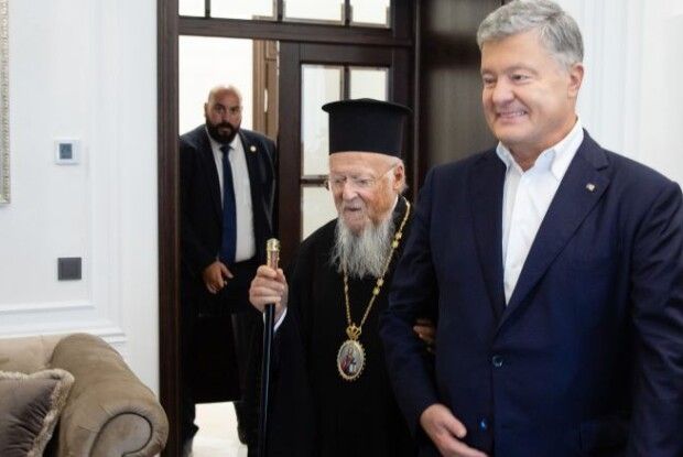 Петро Порошенко провів телефонну розмову із Вселенським Патріархом Варфоломієм