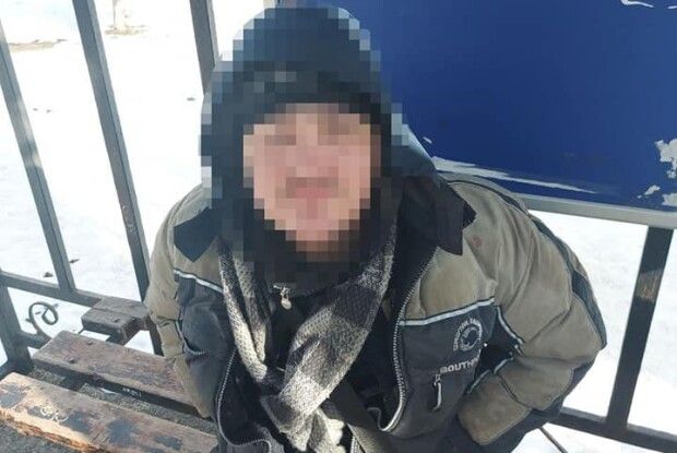 Пильна дама вистежила та допомогла затримати двох алконавтів, які поцупили металевий паркан (Фото)