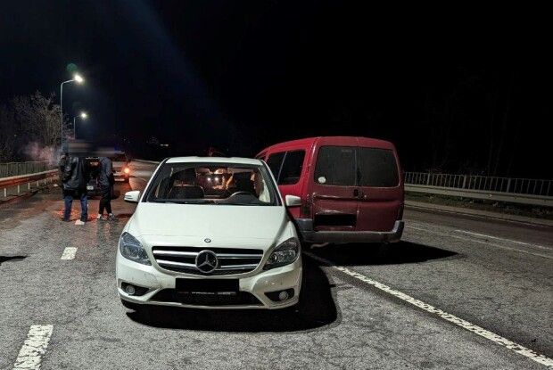 На Рівненщині в аварії постраждали 16-річна дівчина та 11-річний хлопчик (Фото)
