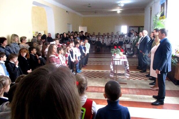 У школі в Будятичах відкрили новий клас і кабінет директора  